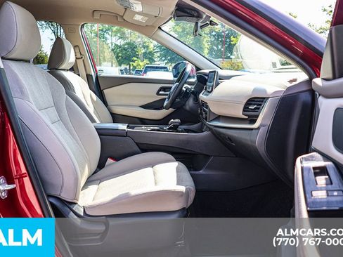 Used 2025 Nissan Rogue SV FWD image 21