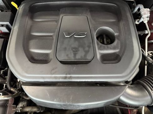 Used 2019 Jeep Grand Cherokee Altitude AWD/4WD image 7