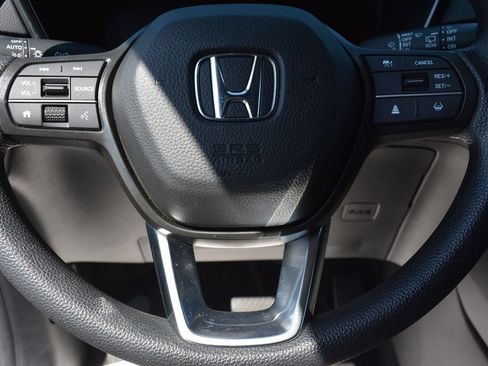 Used 2025 Honda CR-V LX image 25