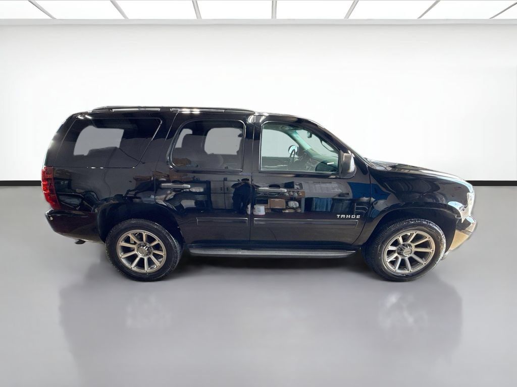 Used 2014 Chevrolet Tahoe LS AWD/4WD image 4