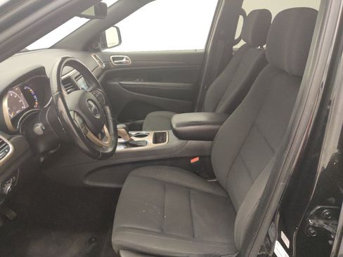 Used 2016 Jeep Grand Cherokee Laredo w/ Quick Order Package 23E AWD/4WD image 17