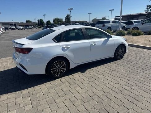Used 2023 Kia Forte GT-Line FWD image 2