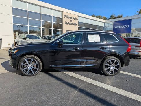 Used 2021 Volvo XC60 T5 Inscription w/ Protection Package image 3