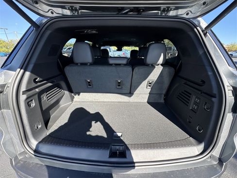 New 2026 Buick Enclave Preferred w/ Power Package image 24