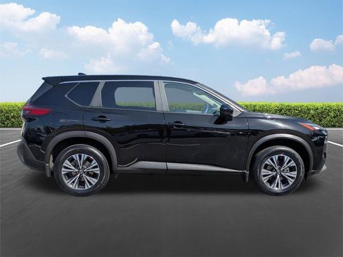 Used 2023 Nissan Rogue SV AWD/4WD image 3