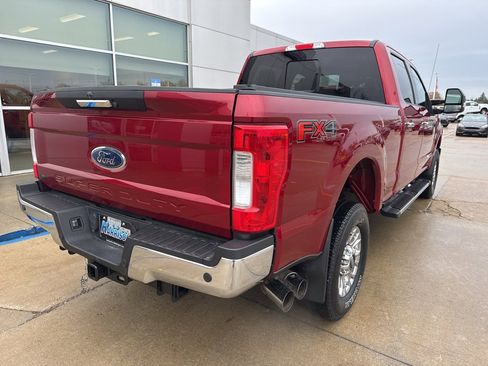 Used 2017 Ford F250 Lariat w/ Chrome Package image 6