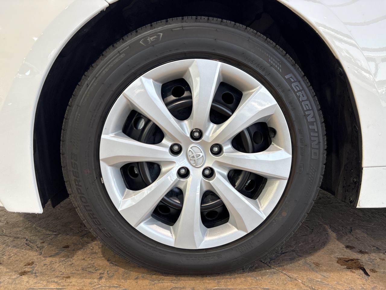 Certified 2024 Toyota Corolla LE FWD image 10