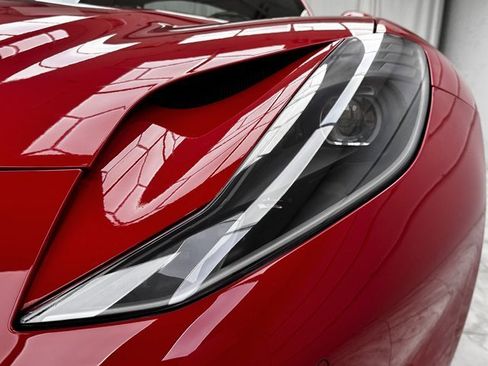 Used 2020 Ferrari 812 Superfast image 13