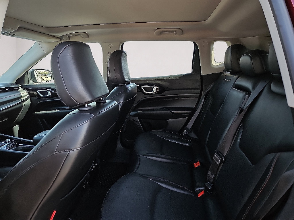 Used 2022 Jeep Compass Trailhawk w/ Trailhawk Elite Group AWD/4WD image 19