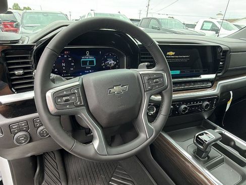 New 2026 Chevrolet Silverado 1500 LT Trail Boss AWD/4WD image 19