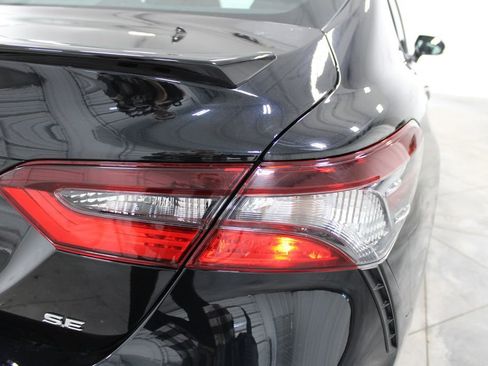 Used 2022 Toyota Camry SE image 26