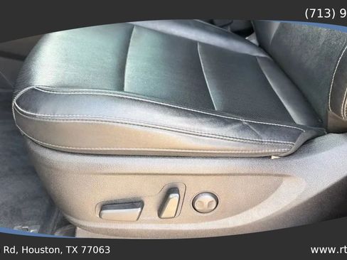 Used 2022 Kia Telluride S image 21