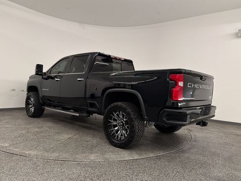 Used 2020 Chevrolet Silverado 3500 High Country w/ Technology Package AWD/4WD image 3