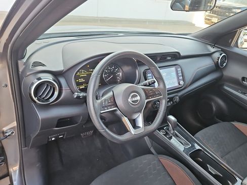 Used 2024 Nissan Kicks SR FWD image 10
