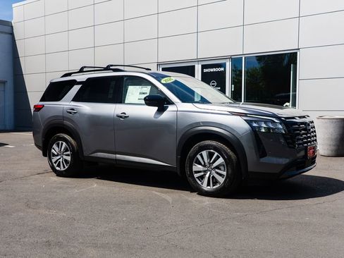 New 2026 Nissan Pathfinder SL AWD/4WD image 29