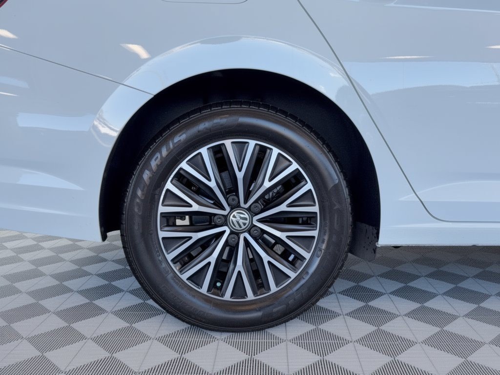 Used 2021 Volkswagen Jetta S w/ Driver Assistance Package FWD image 13