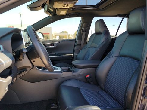 Used 2019 Toyota RAV4 XSE image 12