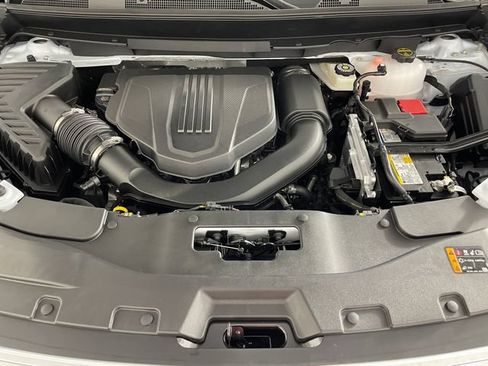 New 2026 GMC Acadia Denali w/ Super Cruise Package AWD/4WD image 18