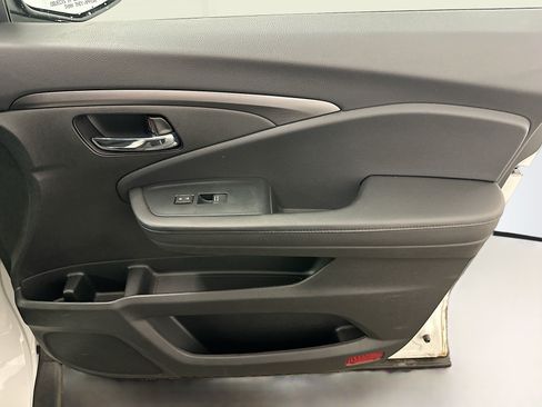 Used 2022 Honda Pilot Sport image 33