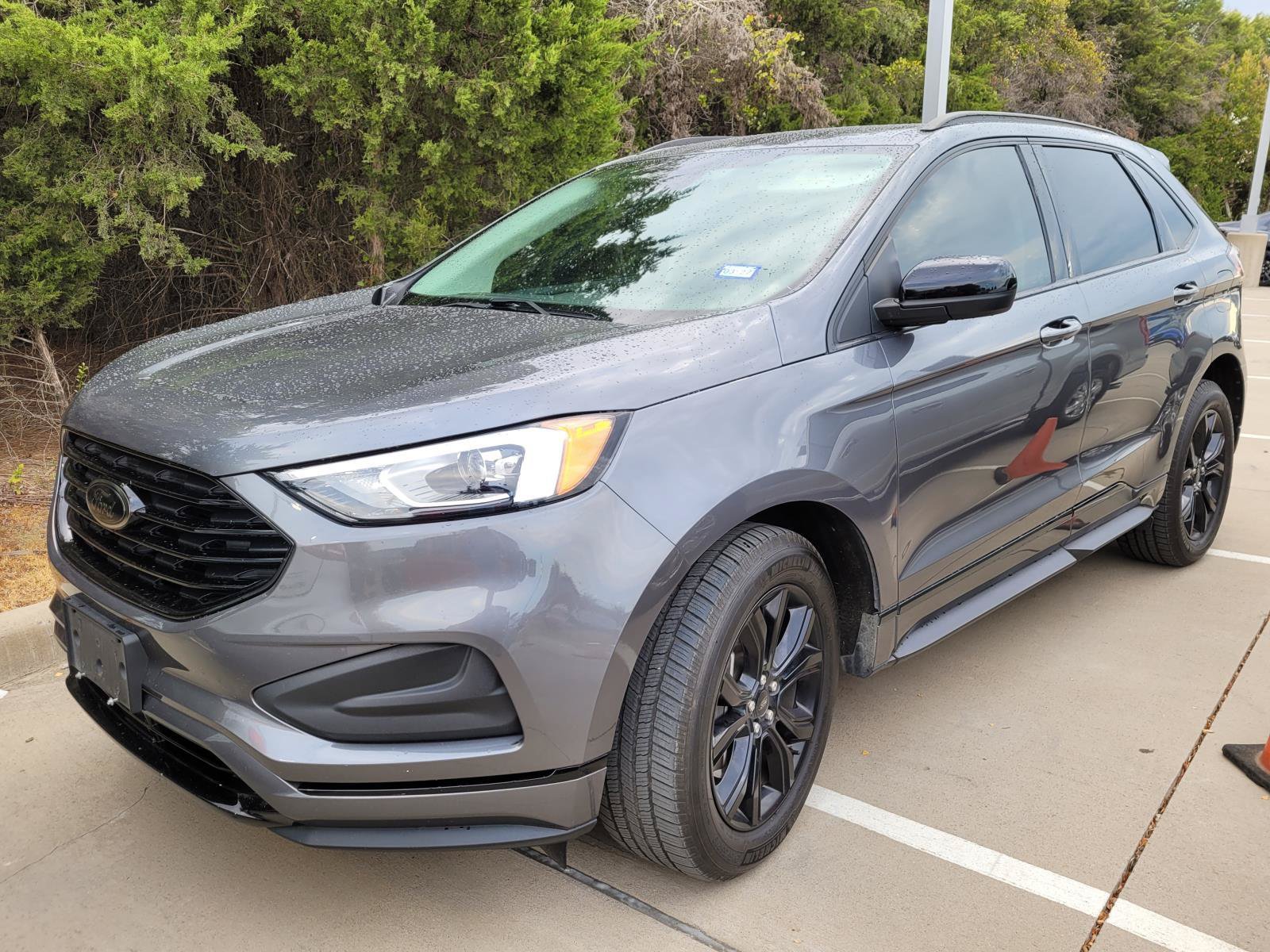 Used 2022 Ford Edge SE w/ Black Appearance Package AWD/4WD image 1