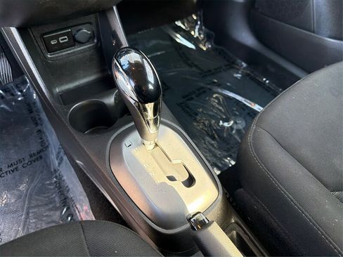 Used 2022 Chevrolet Spark LT image 26