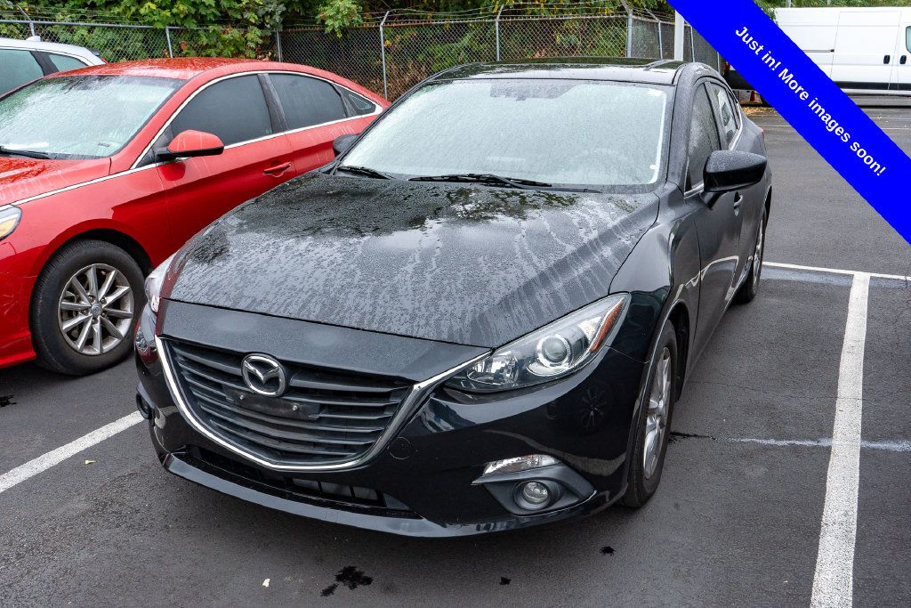Used 2016 MAZDA MAZDA3 i Touring w/ Popular Equipment Package FWD image 1