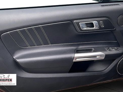 Used 2018 Ford Mustang GT Premium image 22