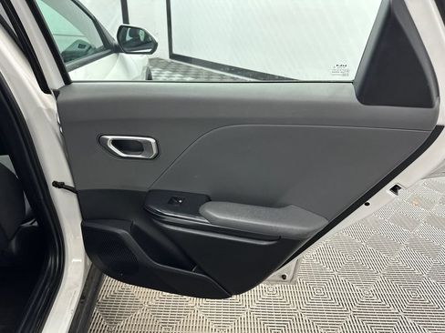 Used 2025 Kia K4 FWD image 15