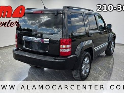 Used 2012 Jeep Liberty Sport image 5