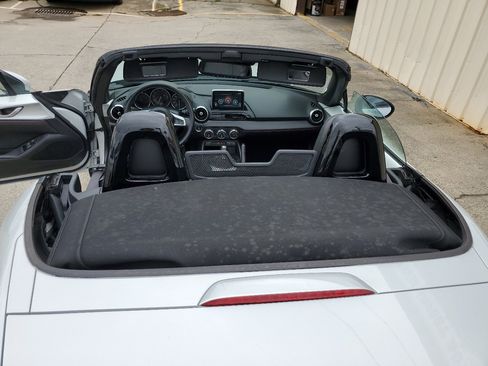 Used 2016 MAZDA MX-5 Miata Grand Touring image 28