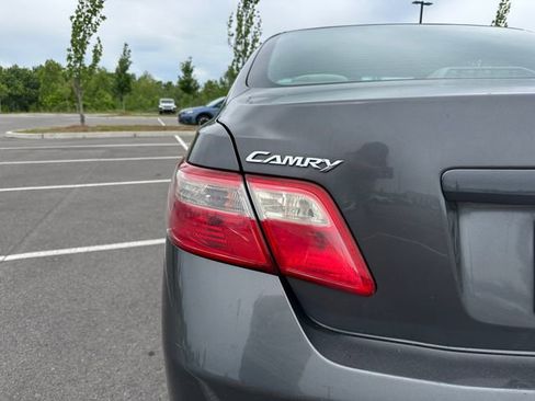 Used 2009 Toyota Camry XLE FWD image 33
