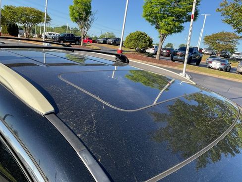 Used 2017 Honda Pilot EX-L image 3