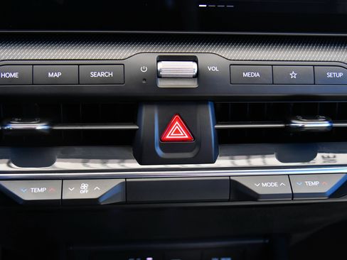 Used 2025 Kia K4 GT-Line Turbo FWD image 34