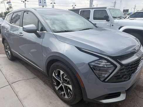 Certified 2024 Kia Sportage EX image 1