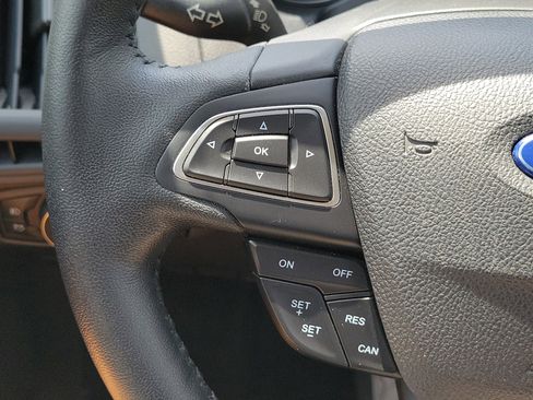Used 2017 Ford Focus SEL w/ Cold Weather Package FWD image 26