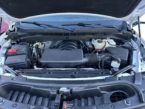 Used 2024 Chevrolet Suburban RST image 9