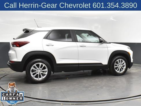 Used 2025 Chevrolet TrailBlazer LS w/ LS Convenience Package FWD image 8