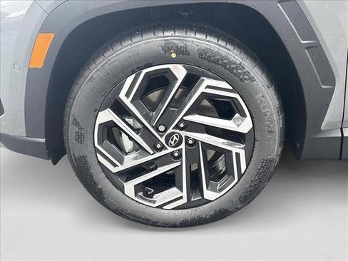 New 2025 Hyundai Tucson Limited image 10