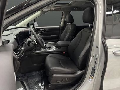 Used 2025 Kia Carnival SX w/ SX Dark Edition Package