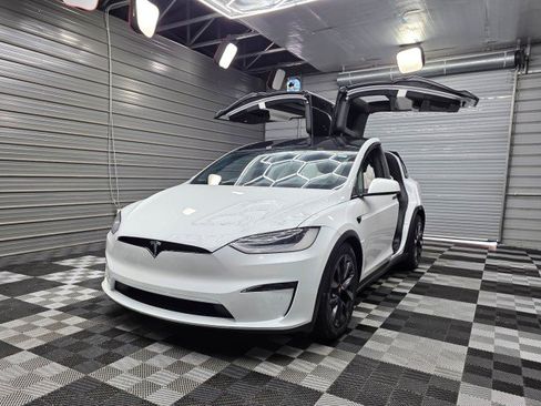 Used 2022 Tesla Model X AWD/4WD image 43