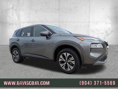 Used 2023 Nissan Rogue SV image 1