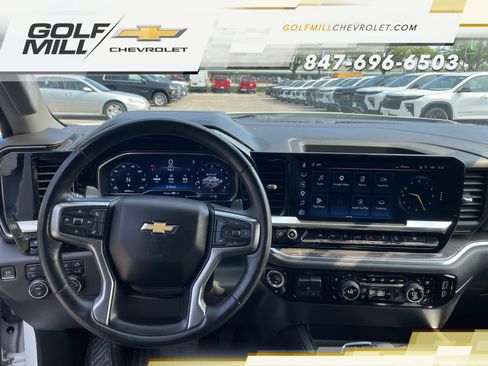 Used 2023 Chevrolet Silverado 1500 LTZ w/ Technology Package AWD/4WD image 27