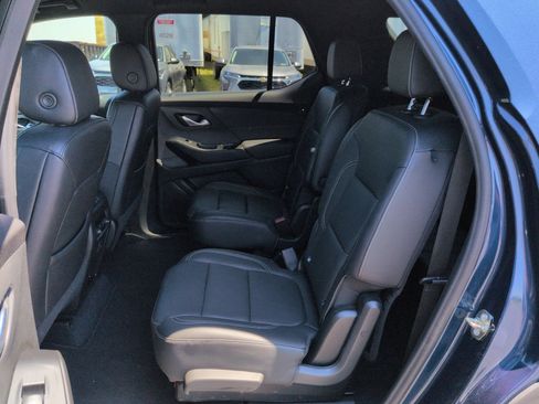 Used 2023 Chevrolet Traverse LT AWD/4WD image 25