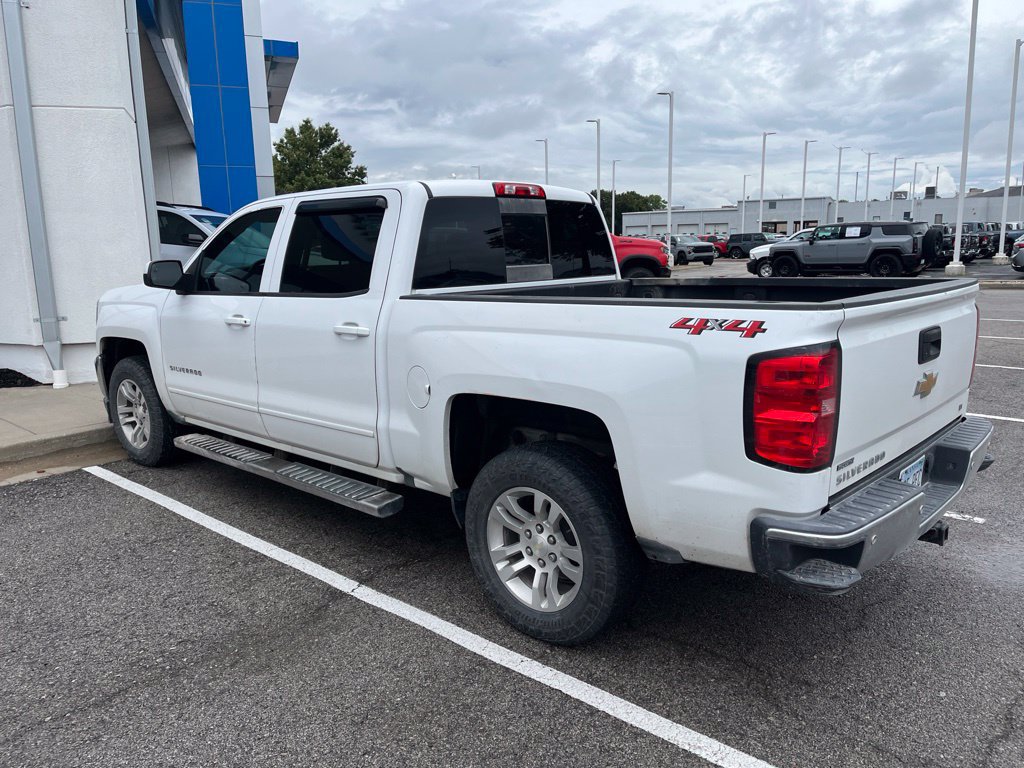 Used 2018 Chevrolet Silverado 1500 LT w/ All Star Edition AWD/4WD image 2