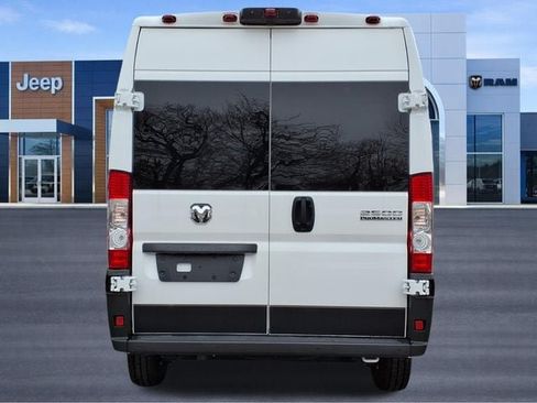 New 2024 RAM ProMaster 2500 w/ Quick Order Package 22G SLT FWD image 6