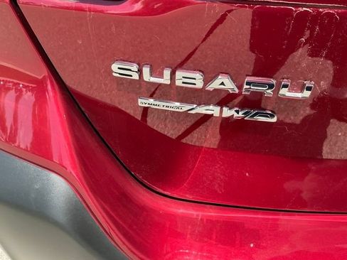 Certified 2025 Subaru Outback Limited AWD/4WD image 5