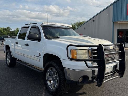 Used 2007 GMC Sierra 1500 SLE w/ SLE1 Preferred Package AWD/4WD image 1