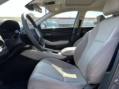 Used 2024 Honda Accord EX image 11