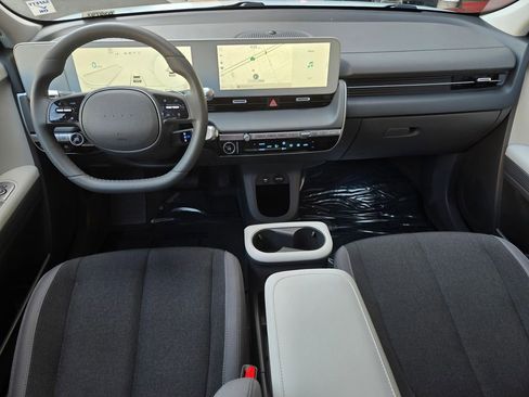 Used 2024 Hyundai Ioniq 5 SEL RWD image 14