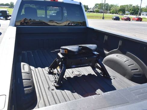 Used 2022 Ford F350 XLT w/ XLT Premium Package AWD/4WD image 47